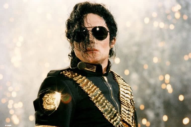 Michael Jackson- King of Pop